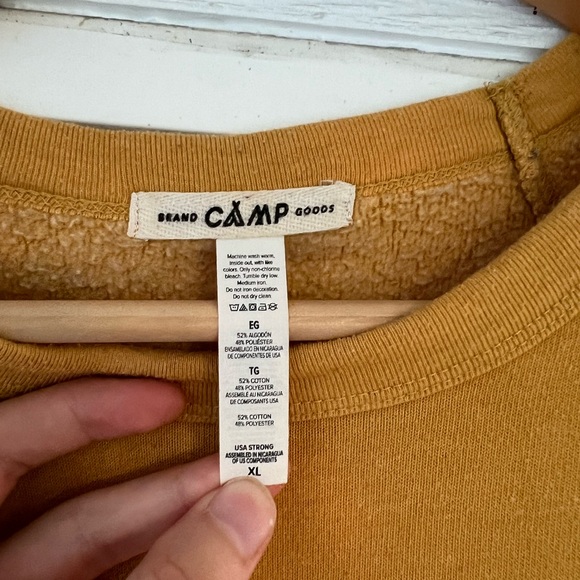 CAMP Brand Sweatshirt XL - Picture 7 of 8